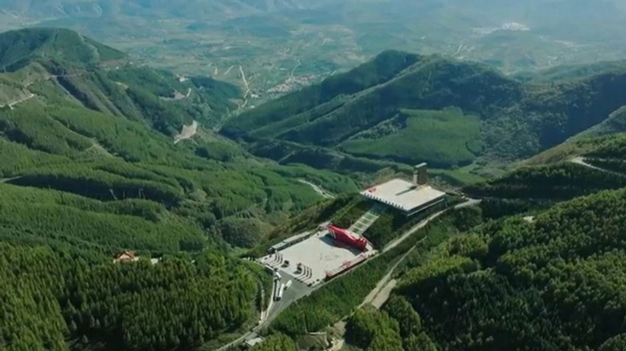 航程二万五千里 — Épisode 9