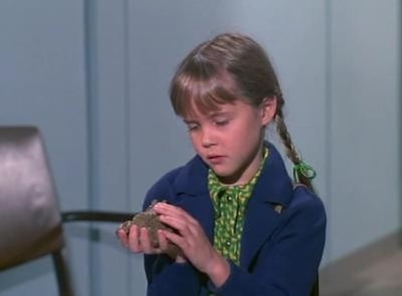 Bewitched - Season 8 Episode 20 : Tabitha's First Day at School