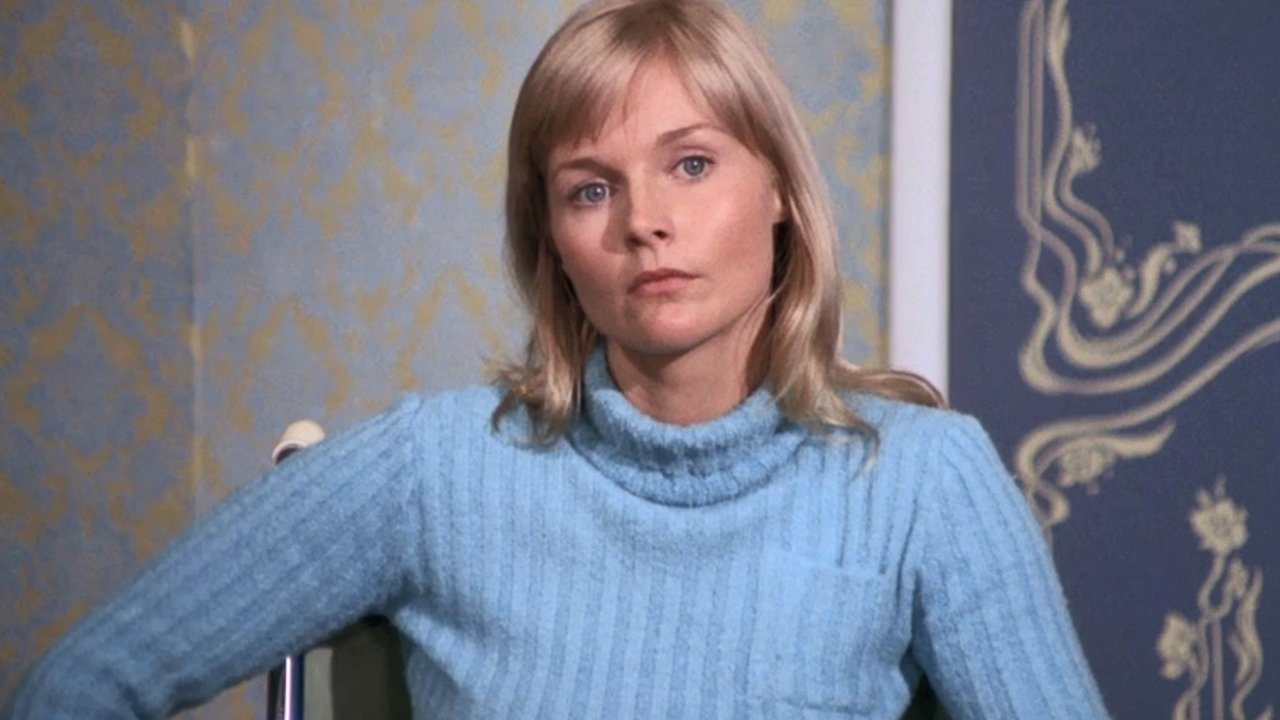 Mannix - Season 4 Episode 21 : Voice in the Dark