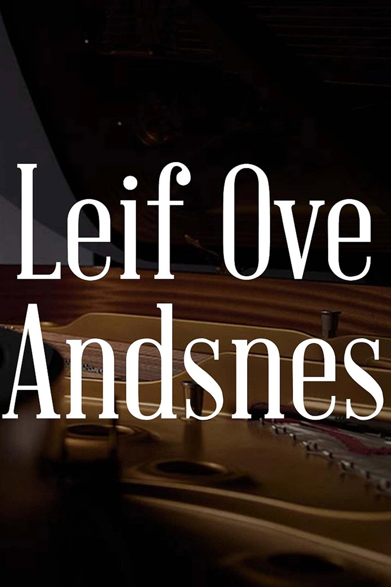 Leif Ove Andsnes plays Mozart Backdrop