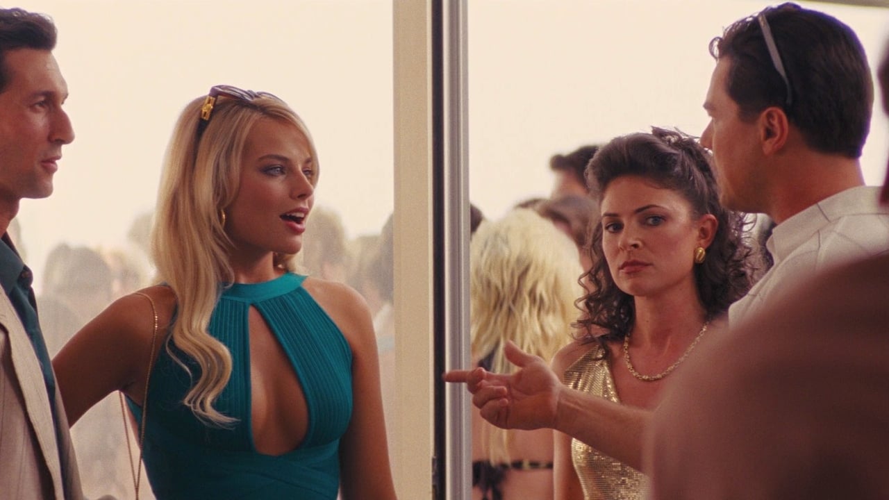 The Wolf of Wall Street Margot Robbie Interview (Uncensored)( Featurette. 
