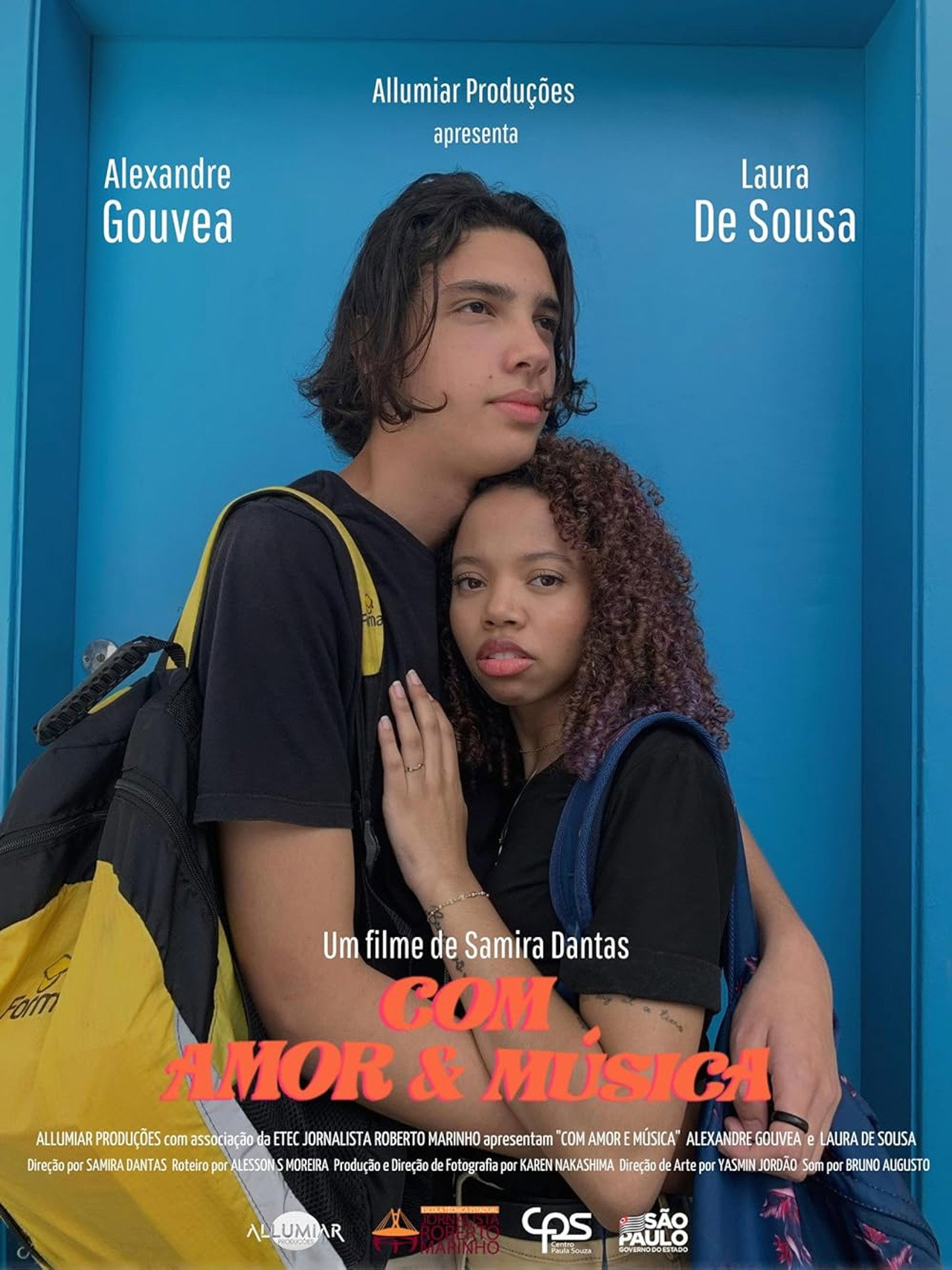 Com Amor e Música
