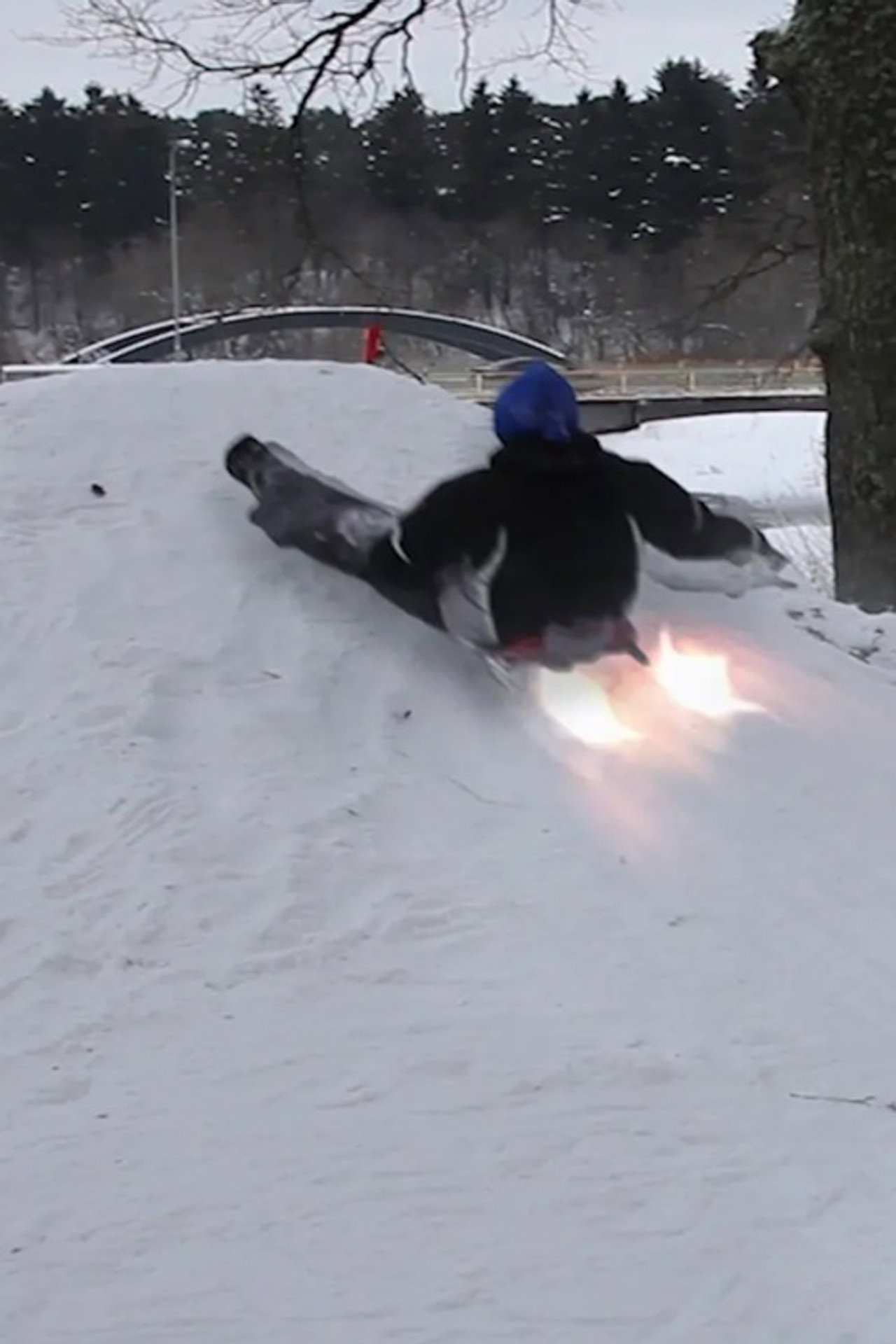 Turbosledge! Backdrop