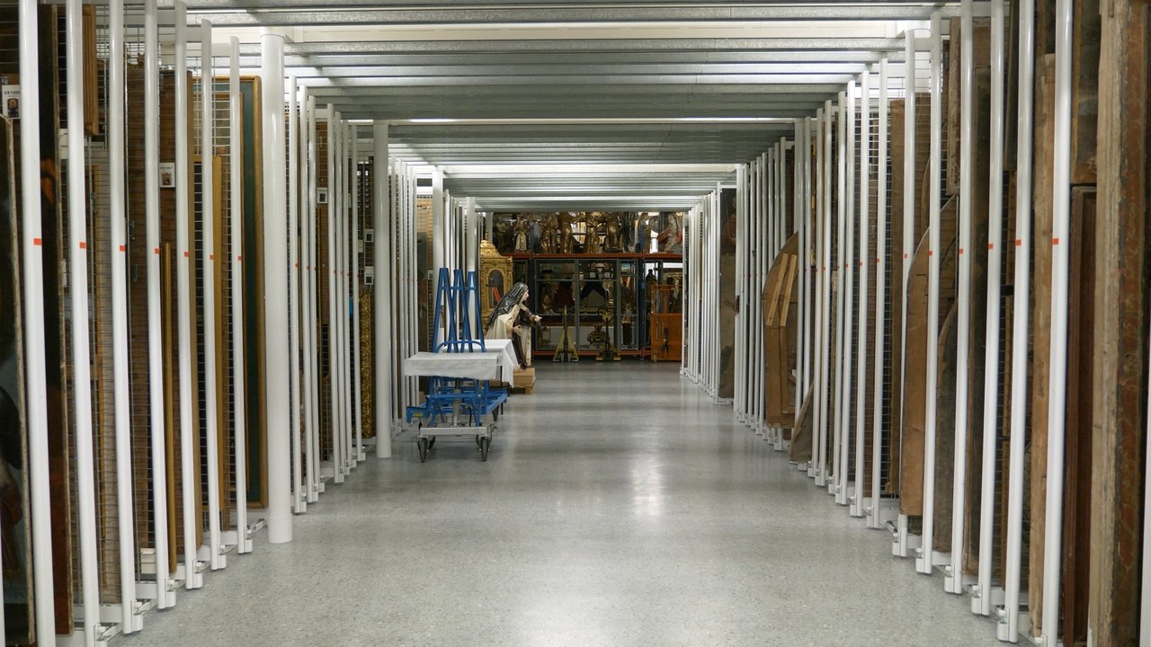 Almacén y almacén