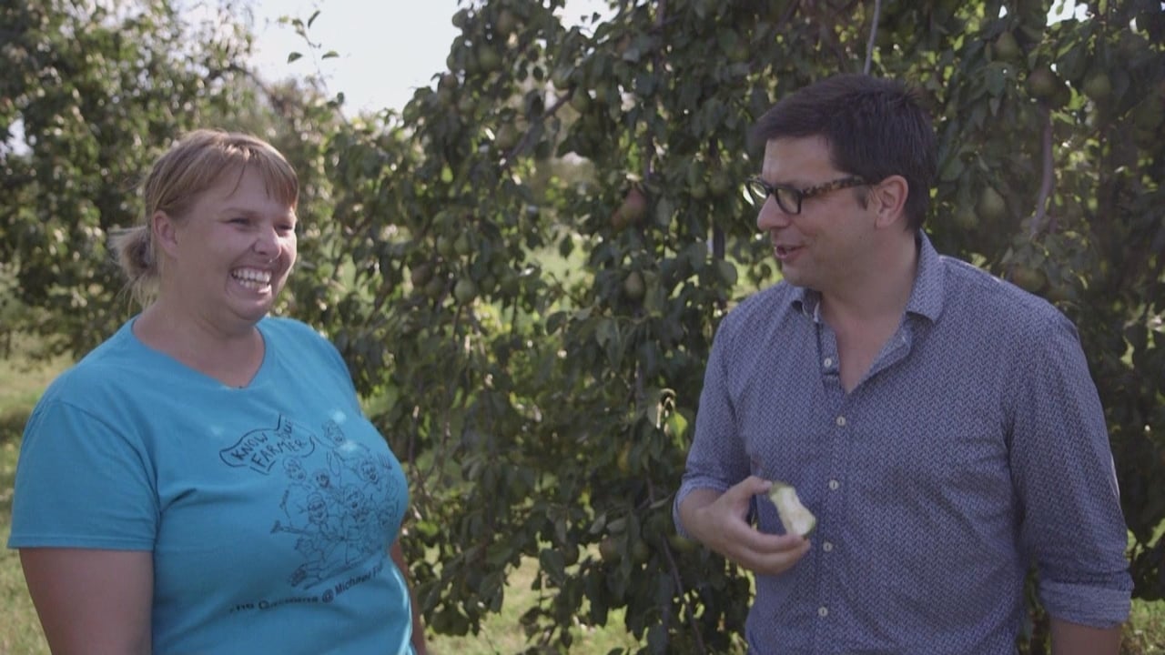 Wisconsin Foodie - Season 6 Episode 2 : Honey Valley Apiary | Michael Fields Agriculture