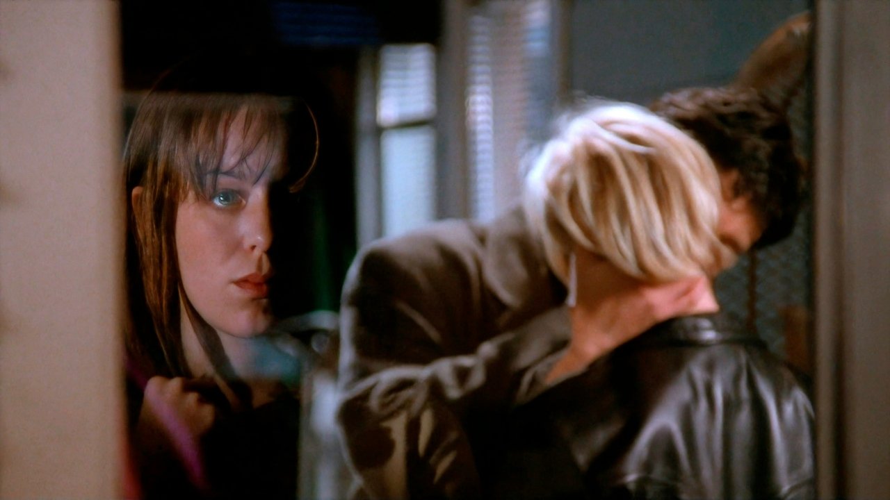 Beverly Hills, 90210 - Season 6 Episode 26 : Flirting With Disaster