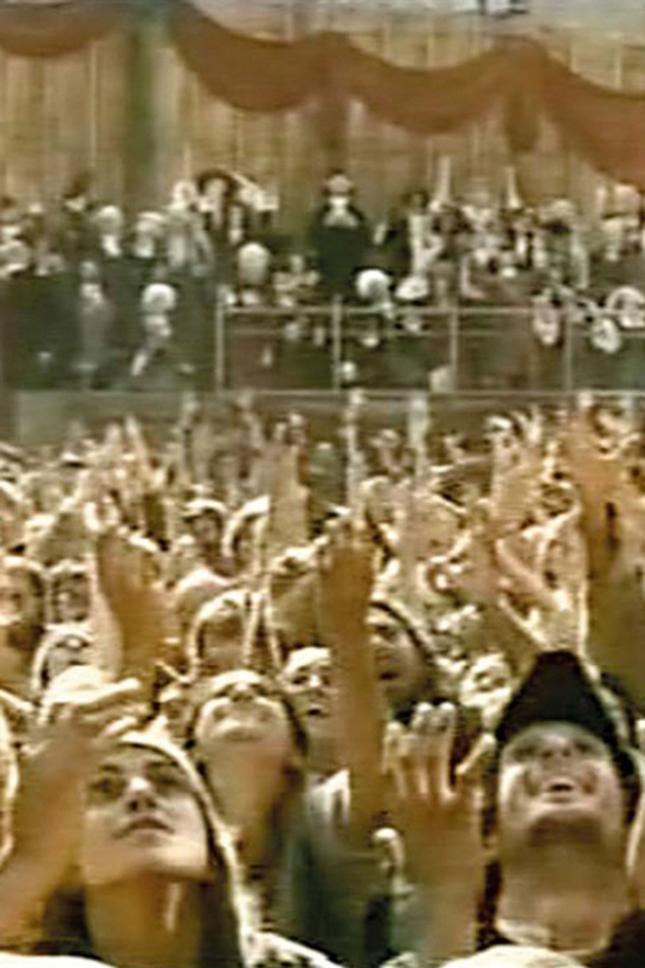 Revolution filmaffisch