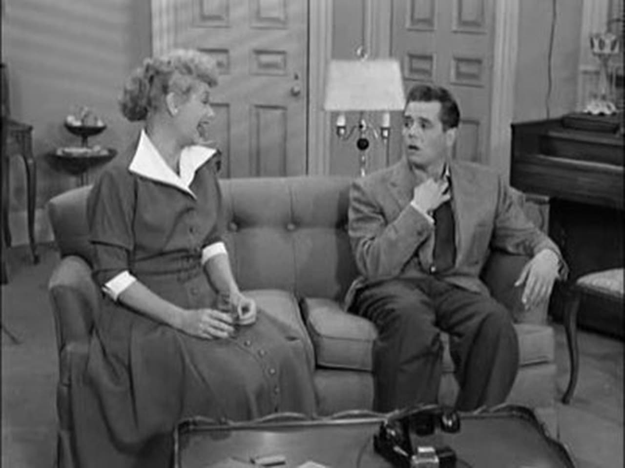 I Love Lucy - Season 2 Episode 9 : Ricky Loses His Voice