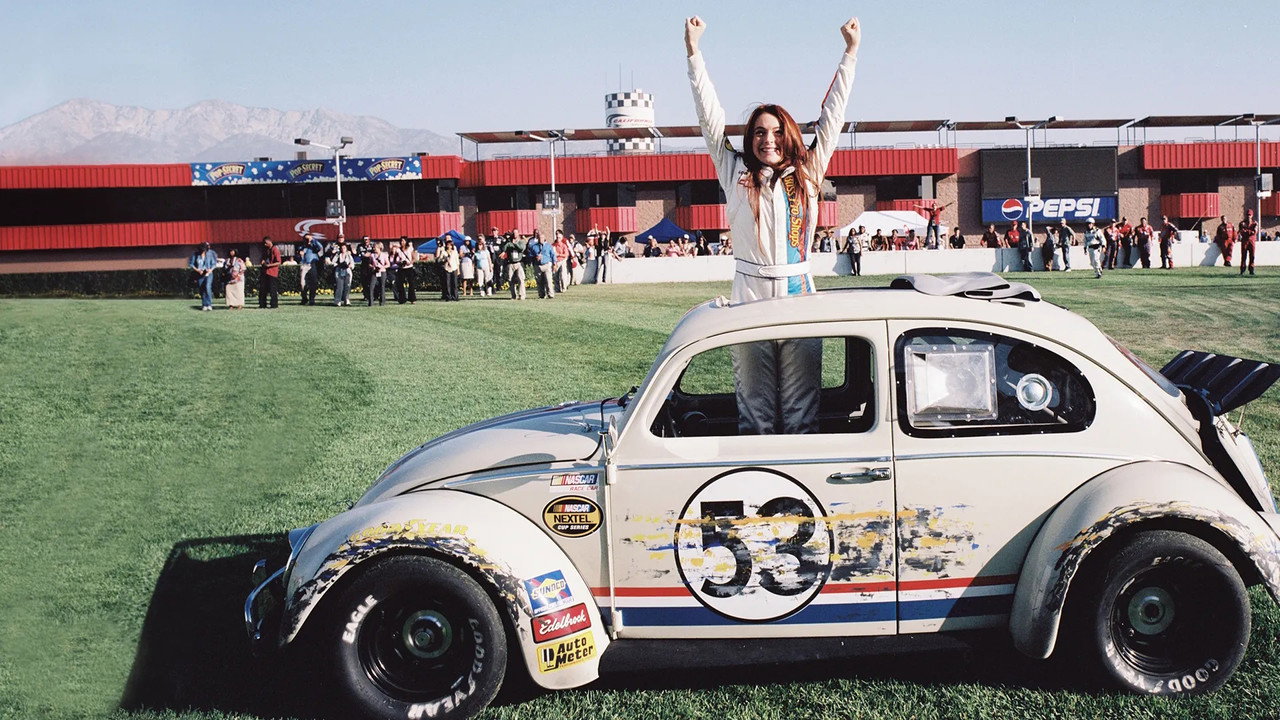 Herbie Fully Loaded background 24