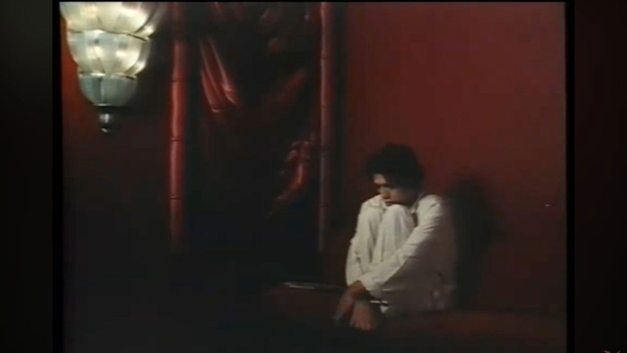 Krahët e Hirit backdrop