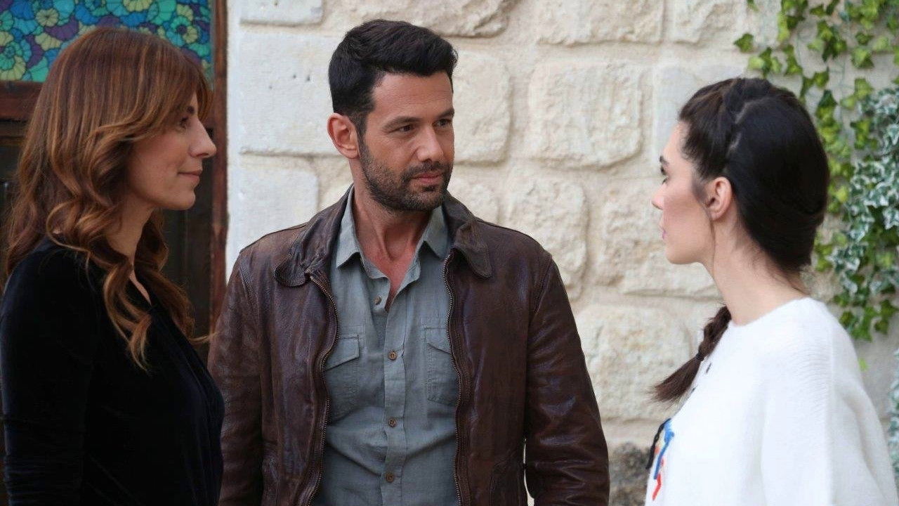 Aşk Ve Mavi — Épisode 7