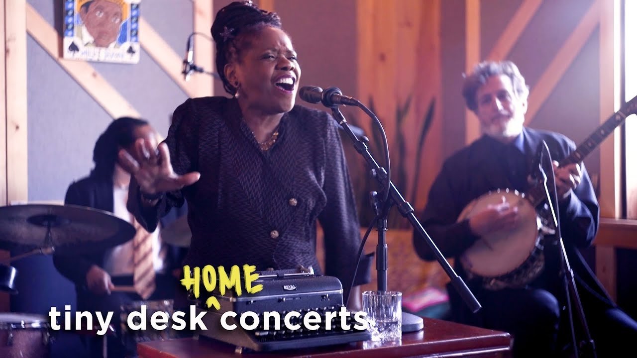 NPR Tiny Desk Concerts - Season 15 Episode 19 : Catherine Russell (Home) Concert