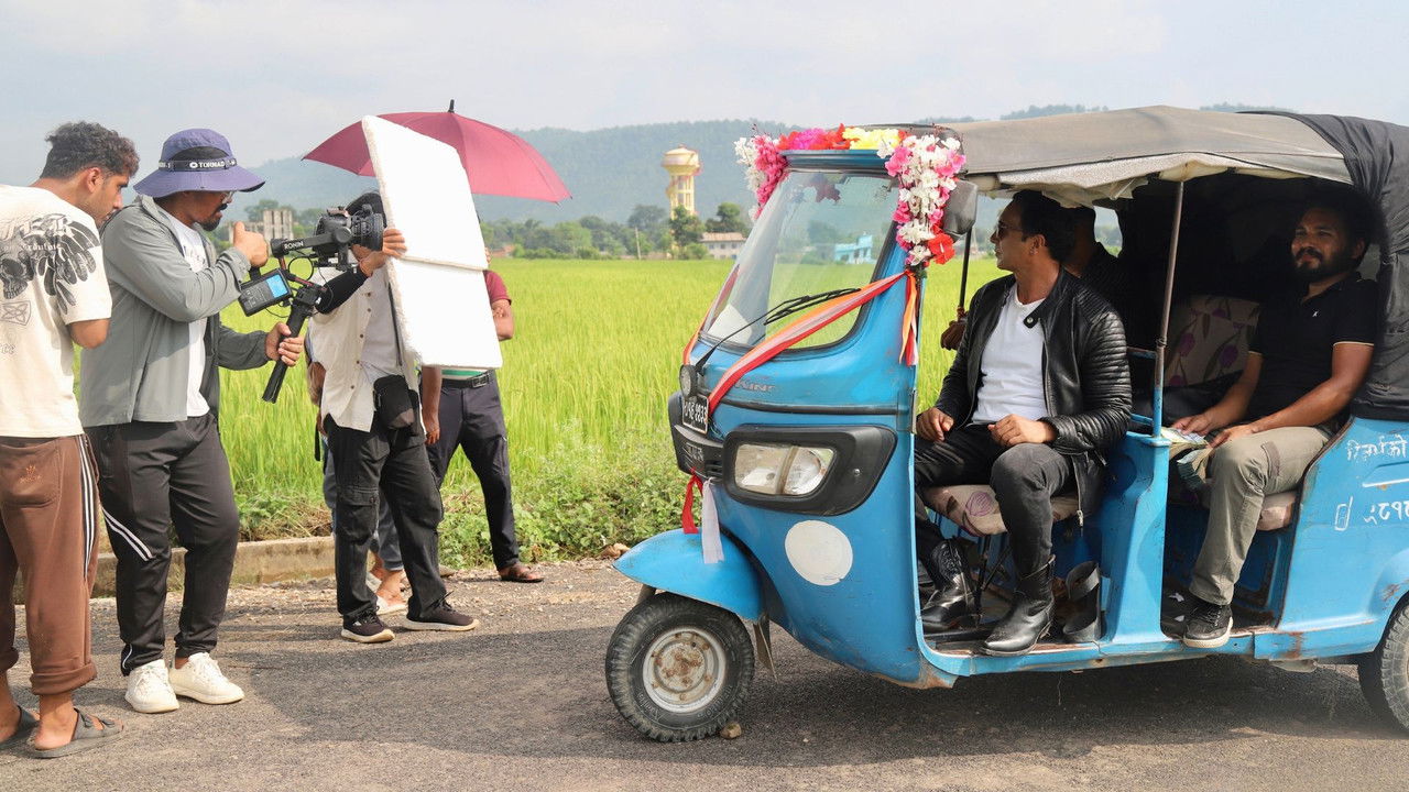 Kumude Hidyo Hero Banna backdrop