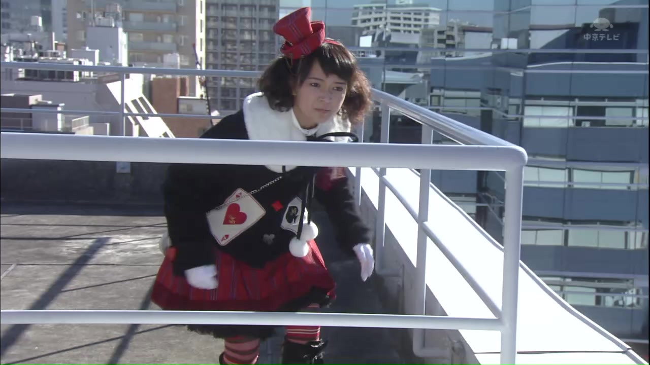 DEKA WANKO -Ms. Detective vs. Police Dog- still 5