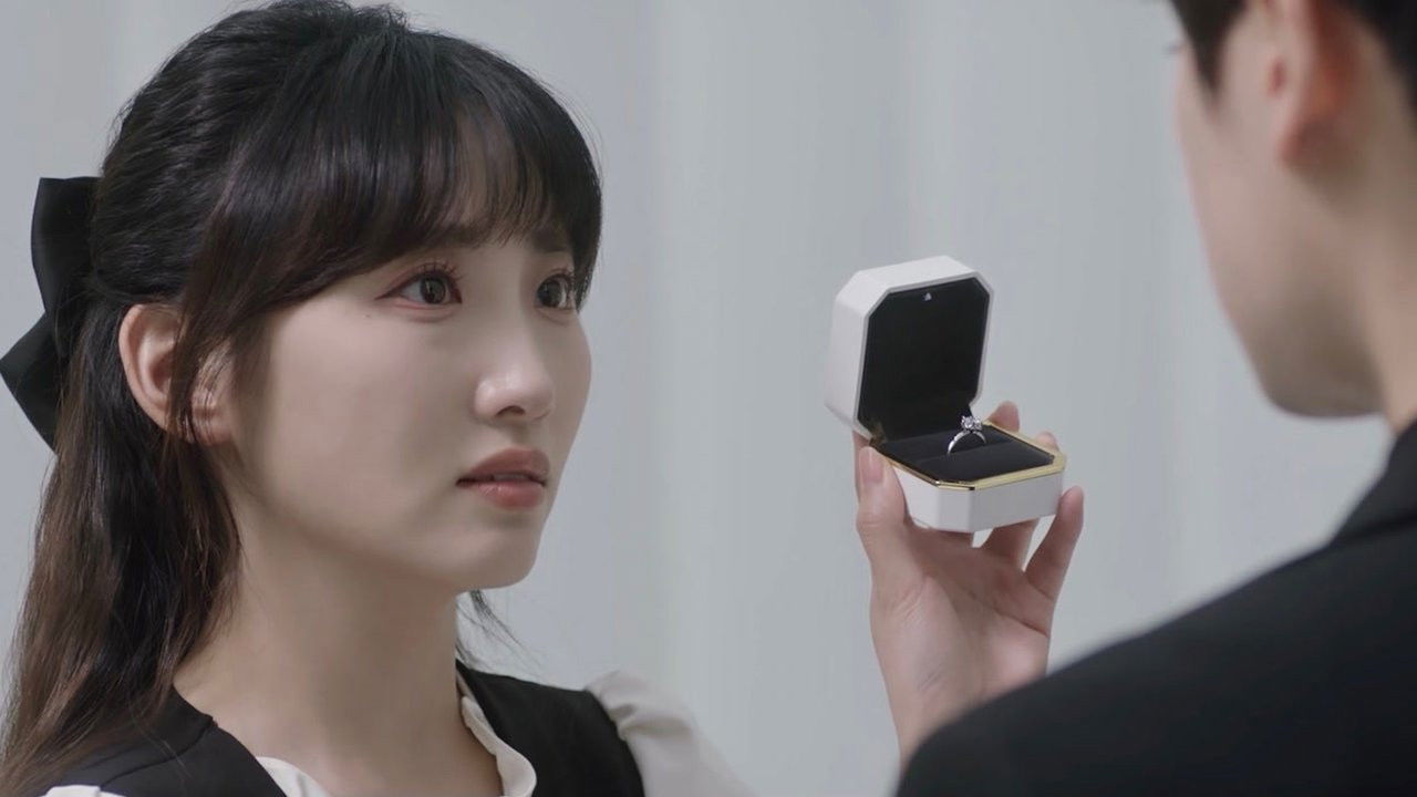 今天总裁顺利退房了吗 — Épisode 15