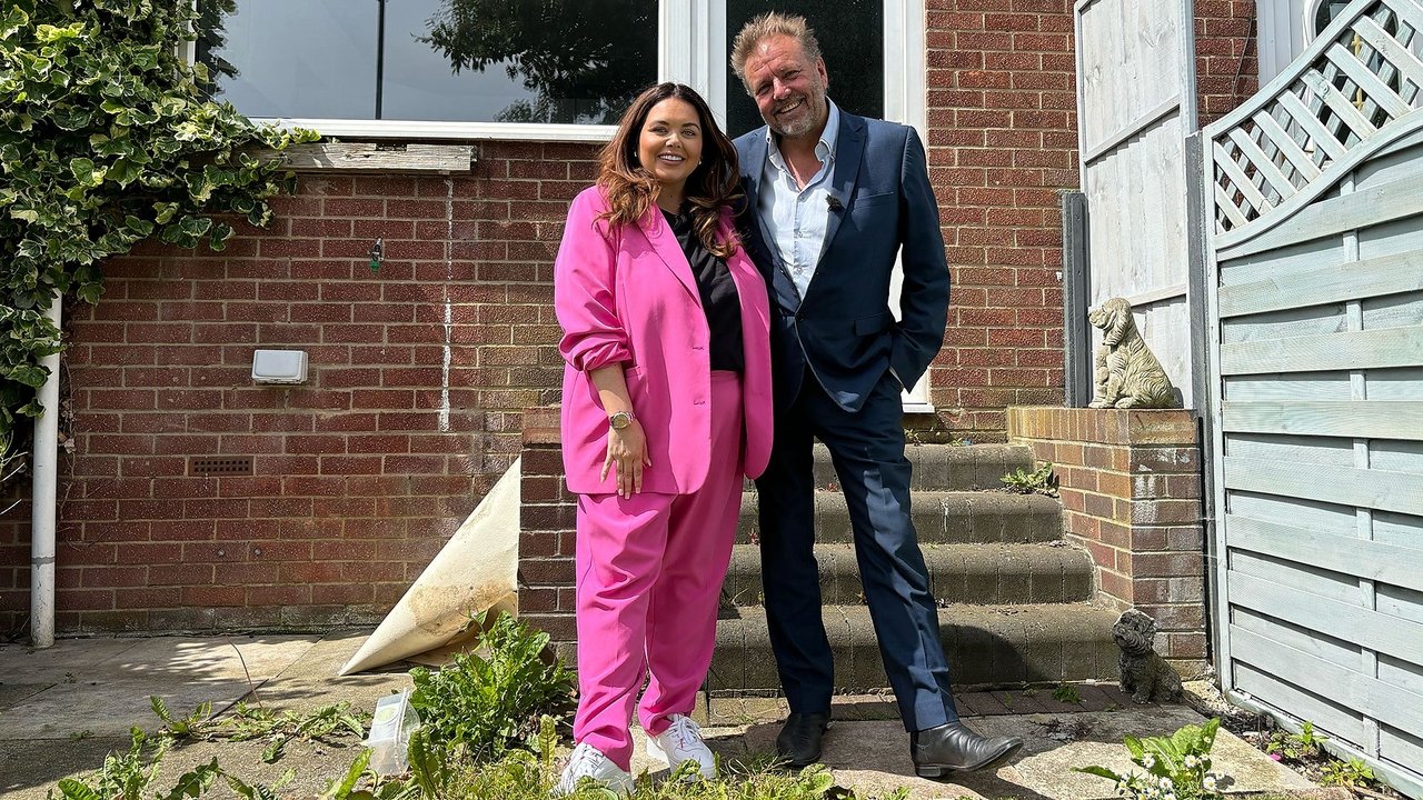 Homes Under the Hammer - Season 28 Episode 1 : Celebrity Special with Martin and Scarlett Moffatt