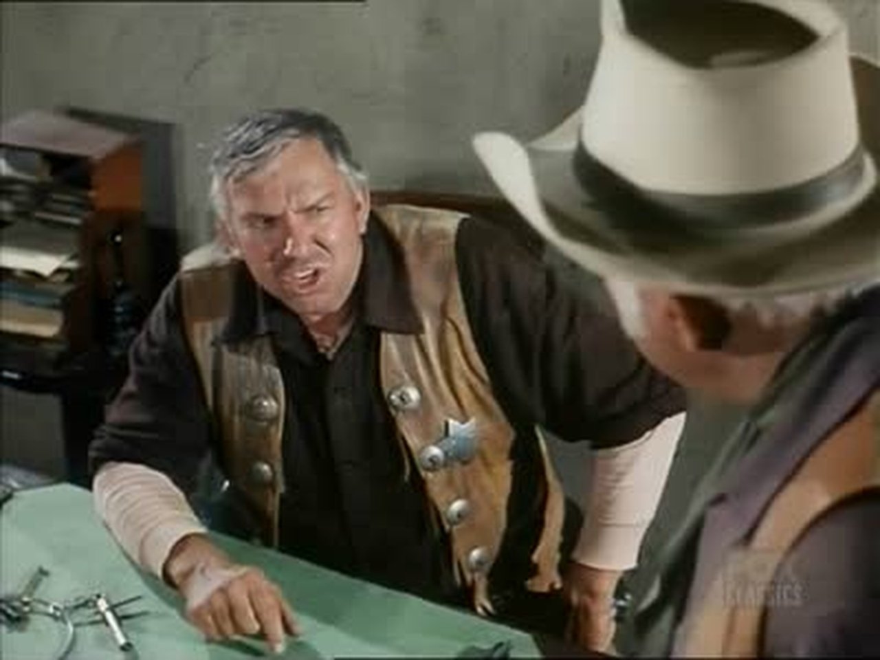 Bonanza - Season 10 Episode 7 : Catch as Catch Can