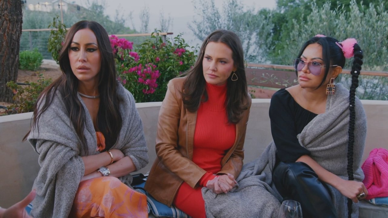 The Real Housewives of Salt Lake City - Season 3 Episode 12 : White Lies and Black Eyes