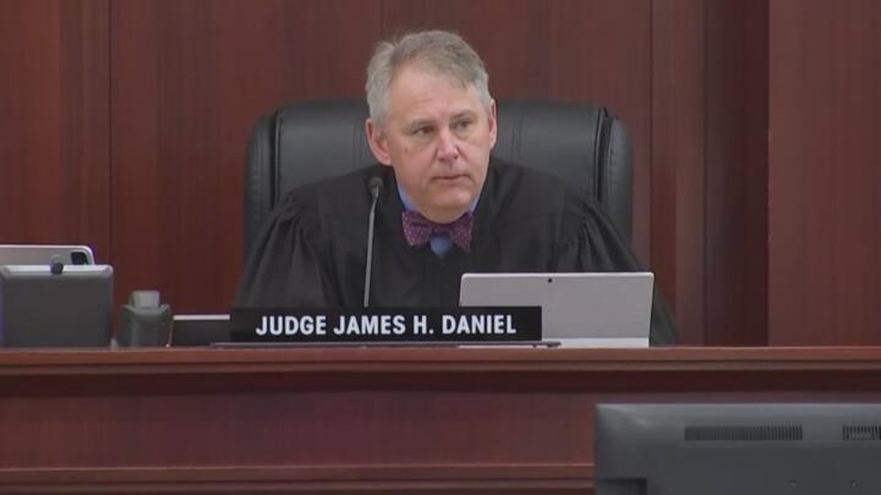 Court Cam - Season 8 Episode 10 : #810