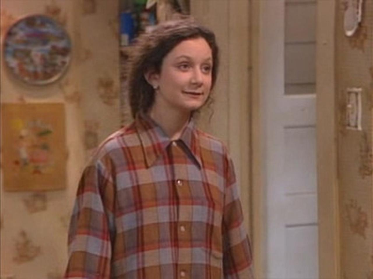 Roseanne - Season 3 Episode 20 : Her Boyfriend's Back