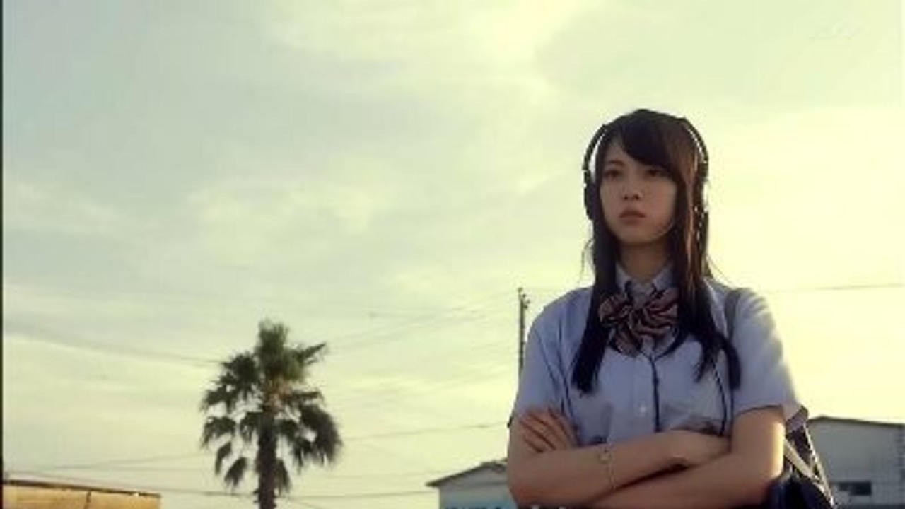 GTO: Great Teacher Onizuka — L'histoire d'amour interdite d'une élève qui fait l'école buissonnière avec son professeur ? Une vengeance dangereuse menace de détruire la classe... Le sauvetage désespéré d'Onizuka !