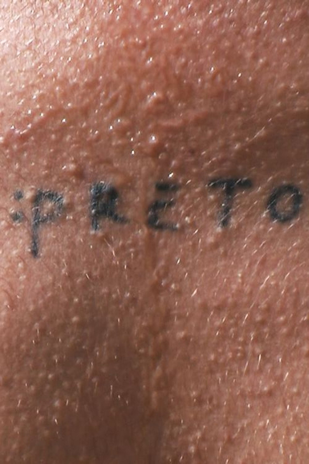 Preto filmaffisch