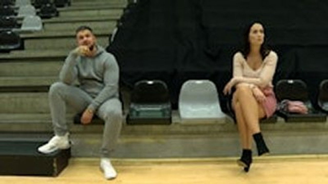 Familien fra Bryggen — Épisode 10