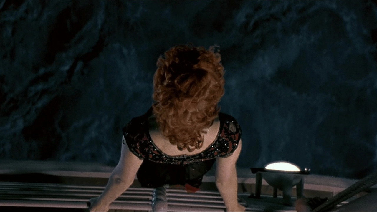 Titanic background 90
