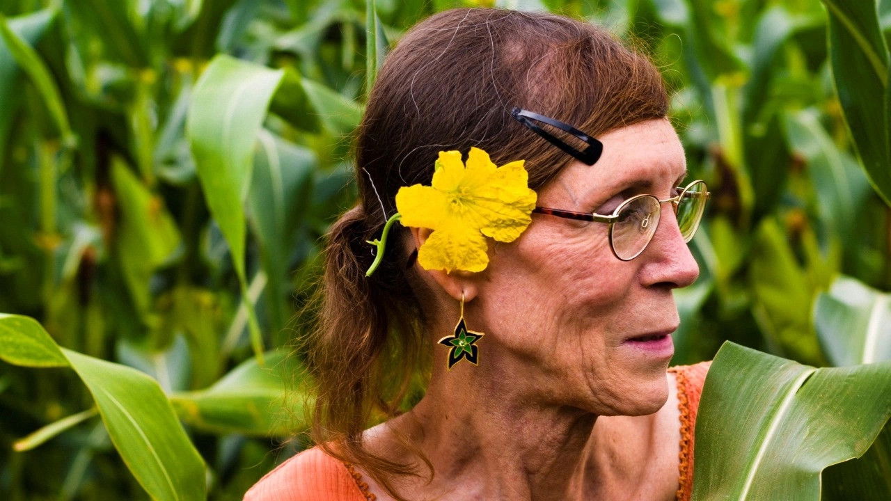 Maria Luiza backdrop