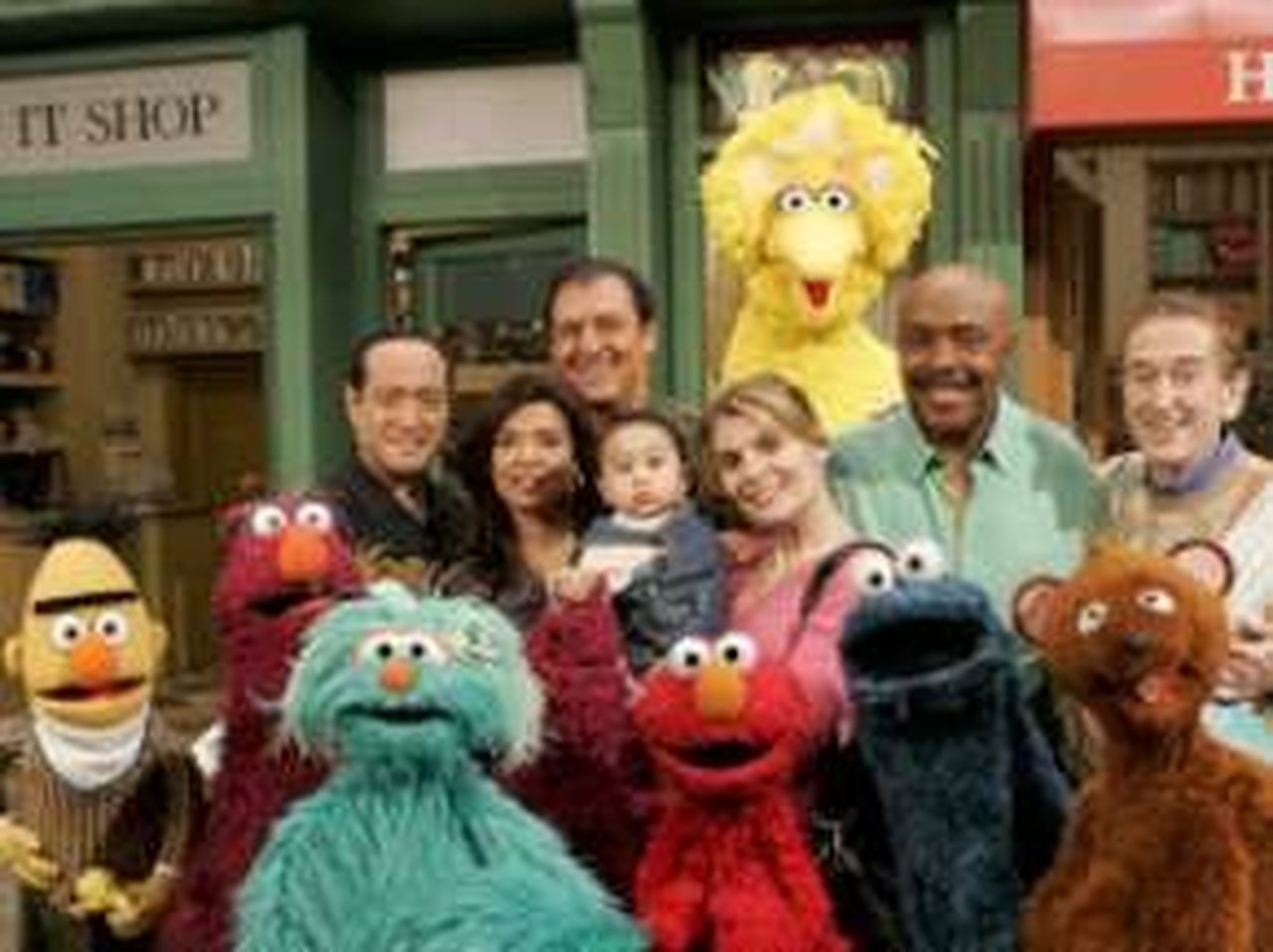 Sesame Street - Season 37 Episode 22 : Gina Adopts A Baby (1)