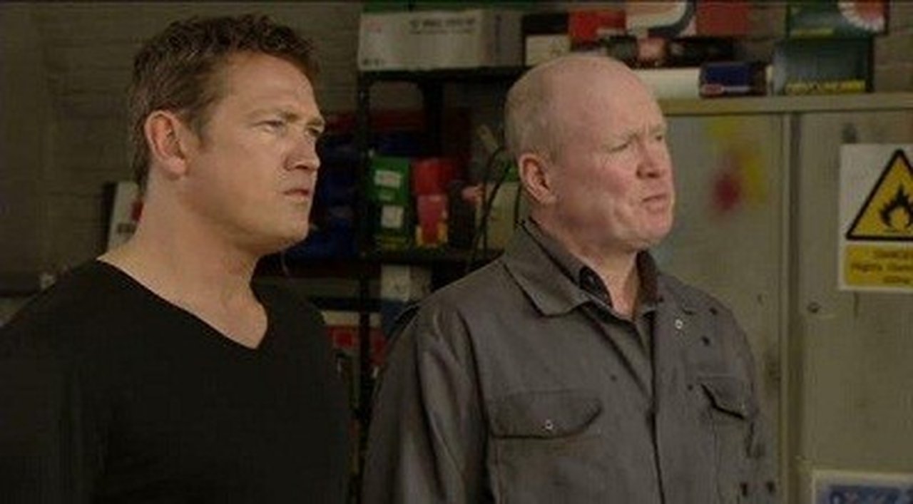 EastEnders - Season 27 Episode 88 : 03/06/2011