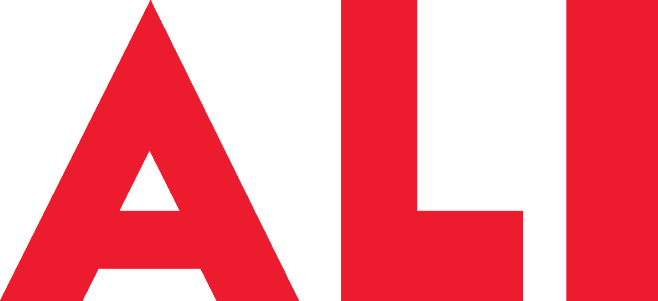 Али