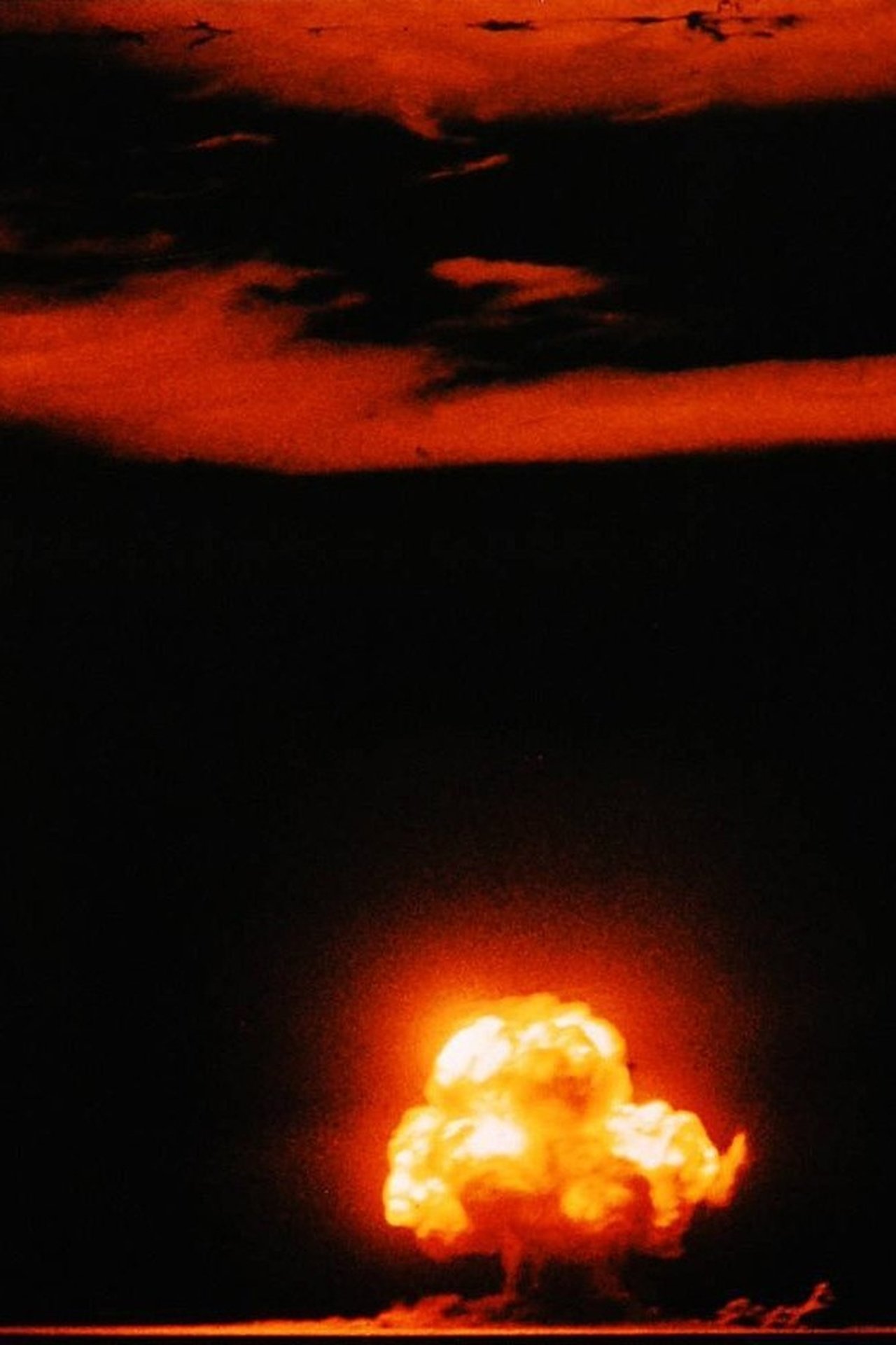 The Moment in Time: The Manhattan Project The Moment in Time: The Manhattan Project