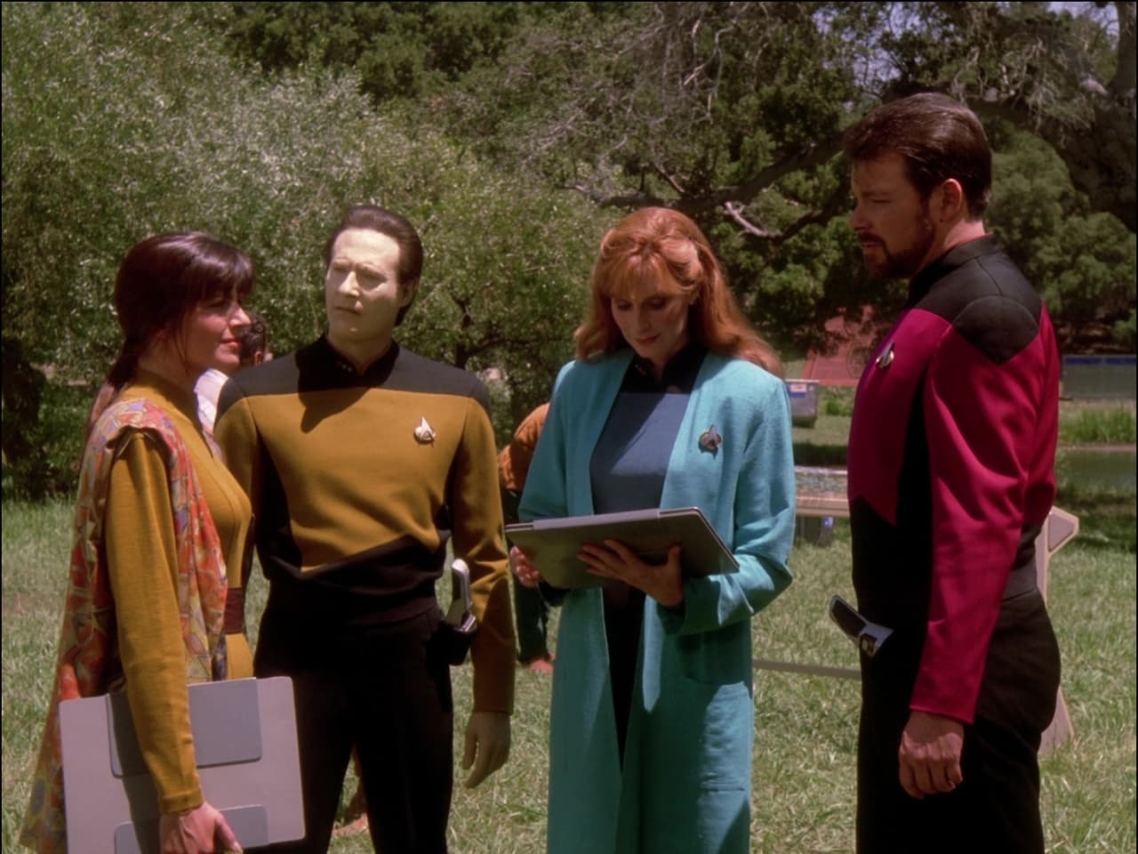 Star Trek: The Next Generation - Season 5 Episode 4 : Silicon Avatar