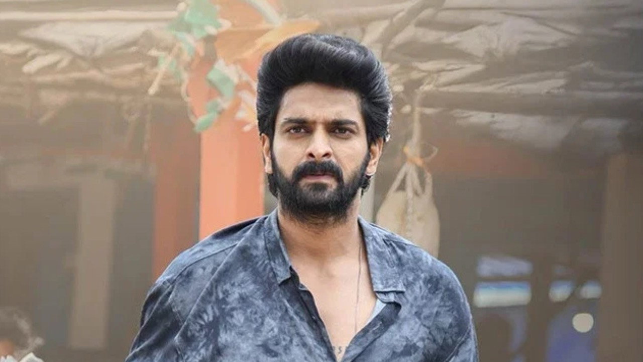 బాడ్ బాయ్ కార్తిక్