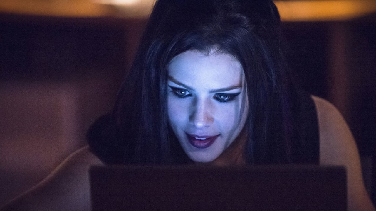 Arrow - Season 3 Episode 5 : The Secret Origin of Felicity Smoak