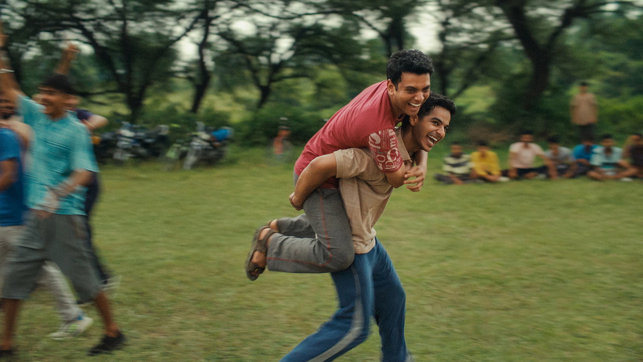 Homebound (2025) Hindi HD Movie Netflix backdrop