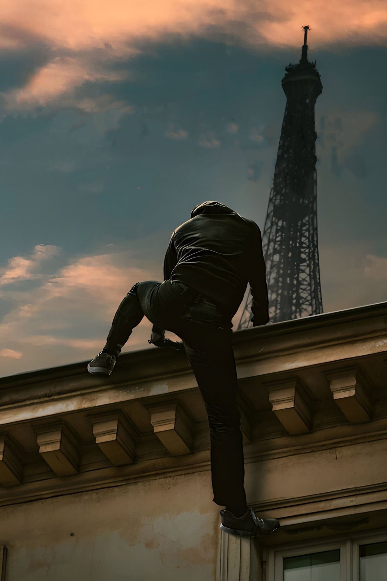 Vjeran Tomic: The Spider-Man of Paris still 4