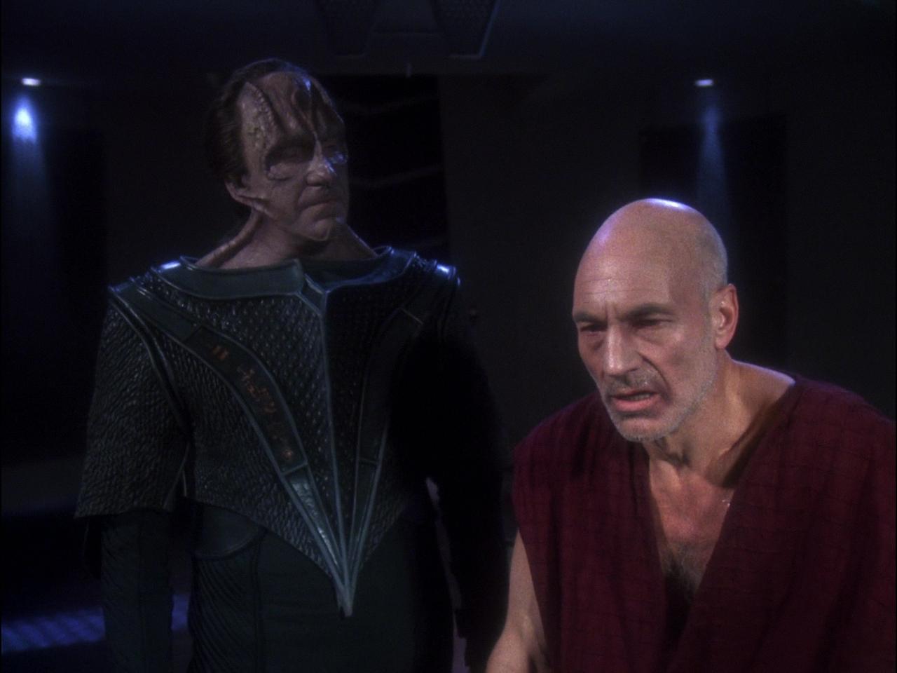 Star Trek: The Next Generation - Season 6 Episode 11 : Chain of Command (2)