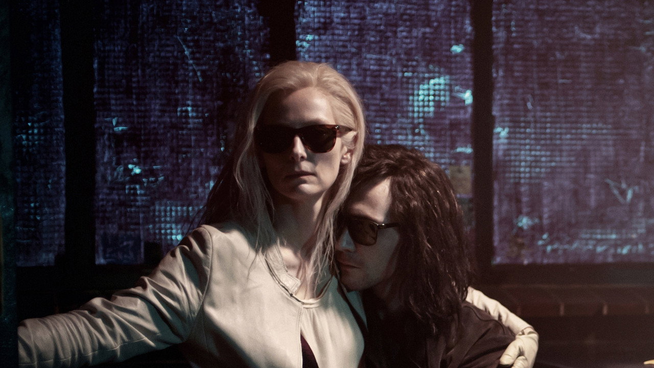 Only Lovers Left Alive background 57