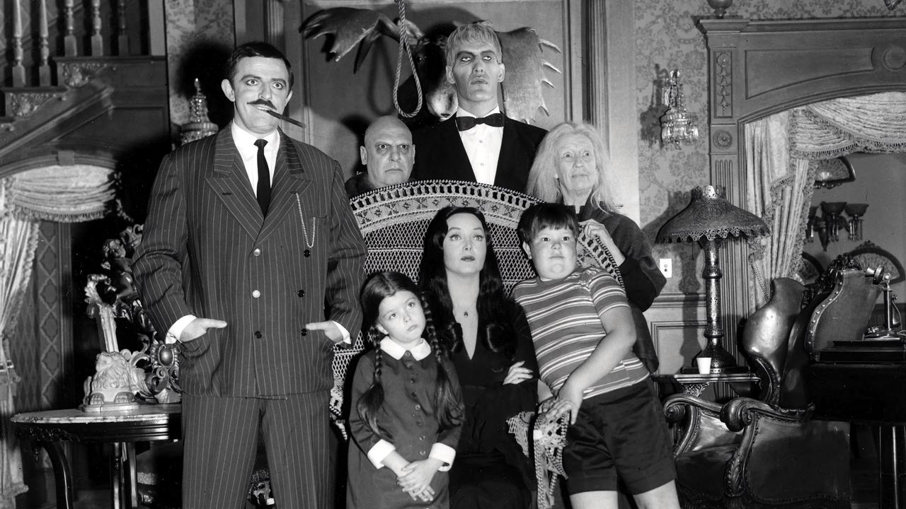 The Addams Family - Season 0 Episode 14 : Thing and Itt Select Commentaries on 