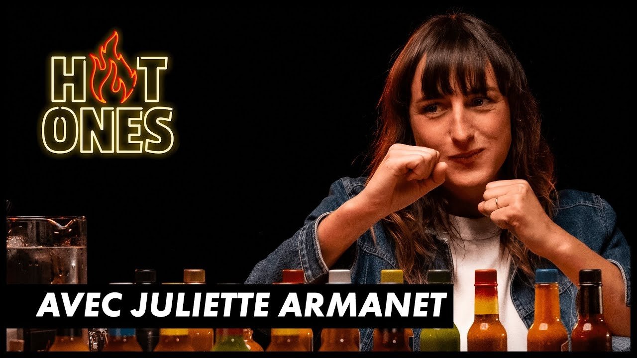 Hot Ones - Season 2 Episode 6 : Juliette Armanet, a true chilli junkie
