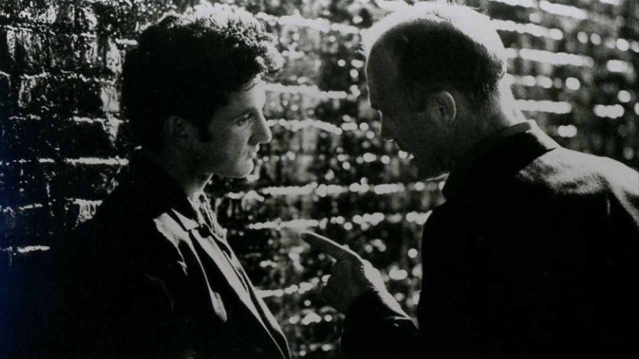 Im Vorhof der Hölle - Kritik | Film 1990 | Moviebreak.de