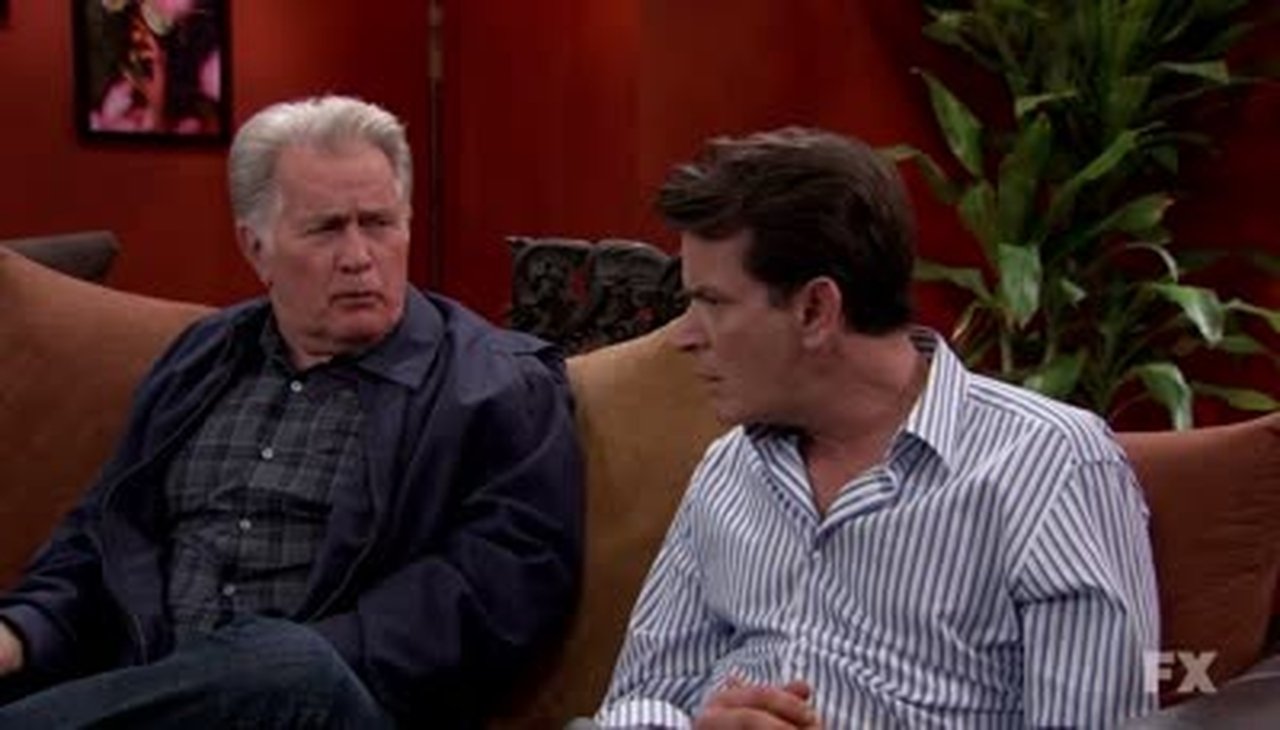 Anger Management - Season 1 Episode 9 : Charlie's Dad Visits