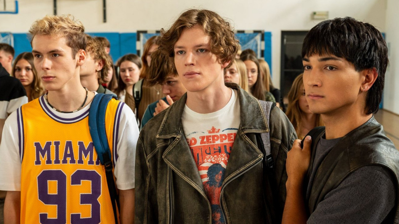 Screw Mickiewicz 2 backdrop