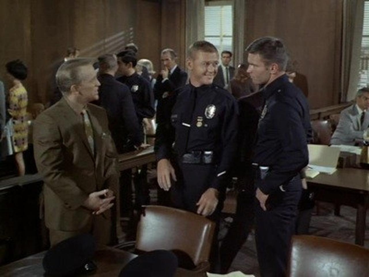 Adam-12 - Season 2 Episode 9 : Log 123: Courtroom