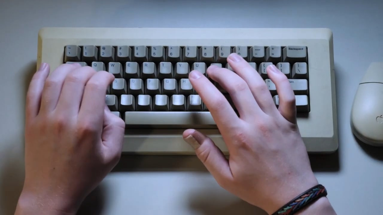 PRESS RETURN TO START