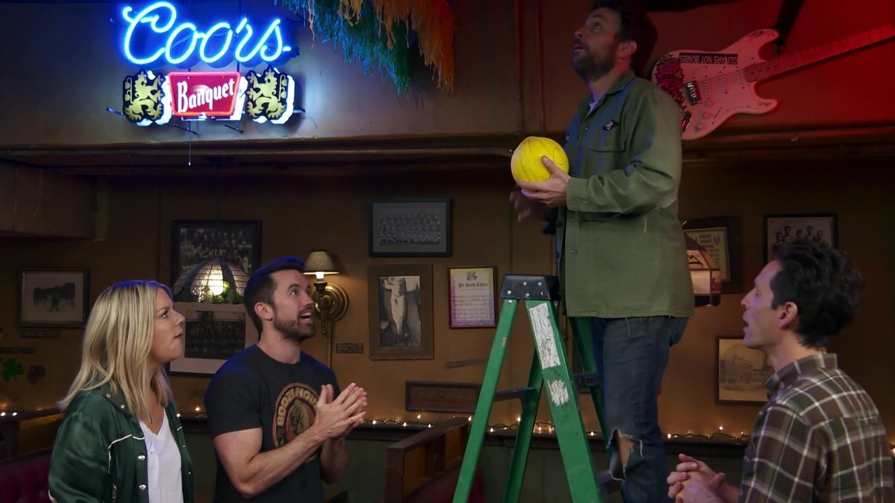 It's Always Sunny in Philadelphia - Season 14 Episode 8 : Paddy's Has a Jumper