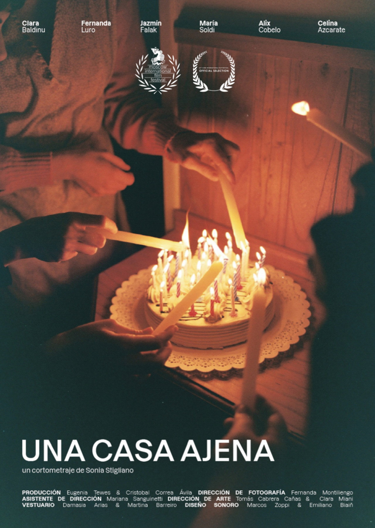 Una casa ajena filmaffisch