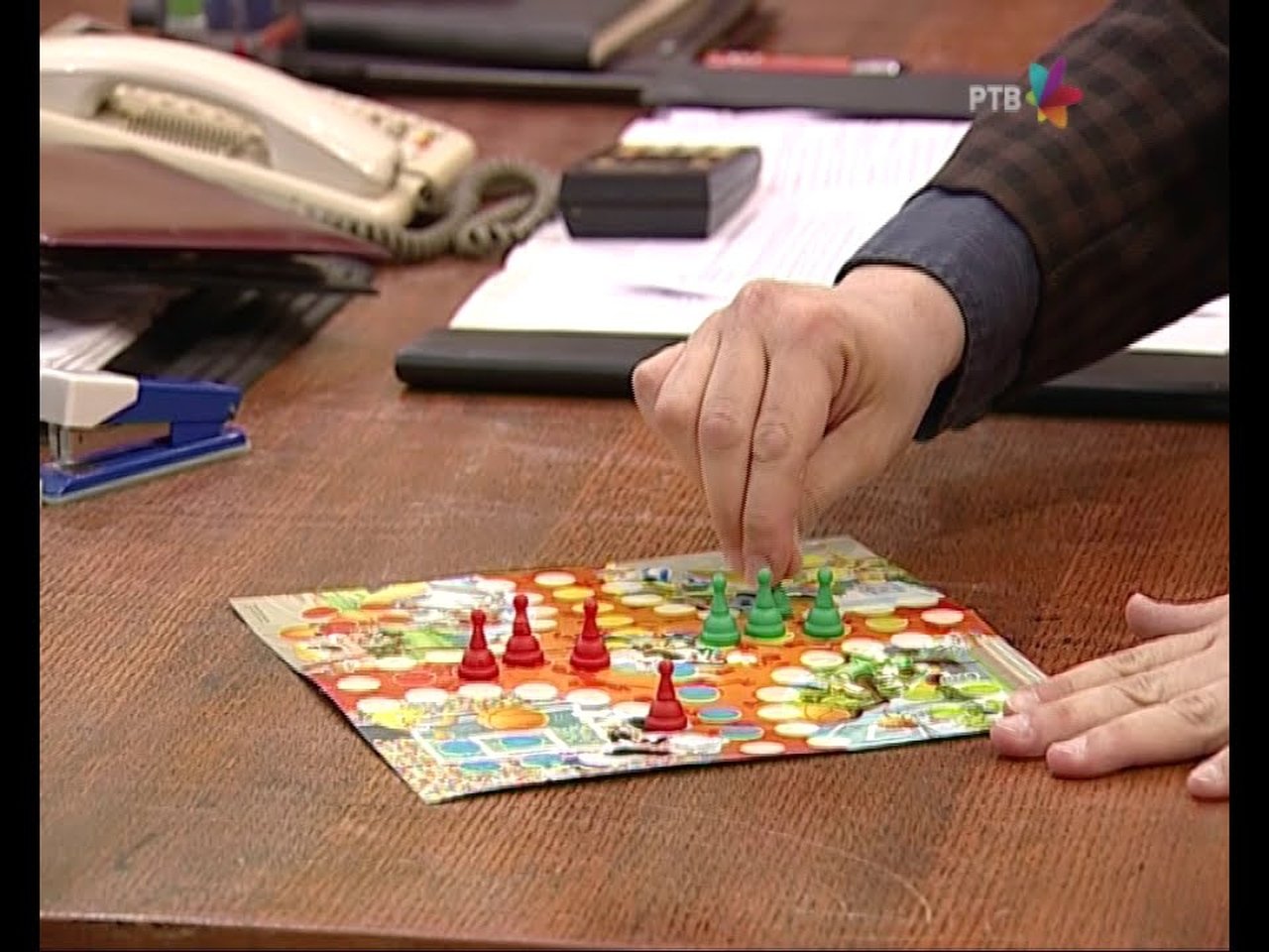 Government Job - Season 4 Episode 95 : 686 NATO 1